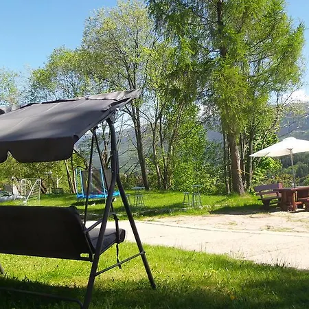 Czajka Bed & Breakfast 2*