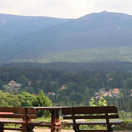 Czajka Bed & Breakfast 2*