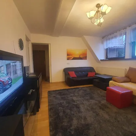 Czajka Bed & Breakfast 2*