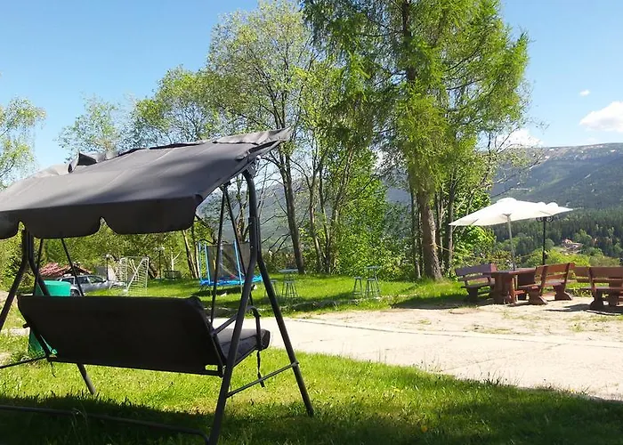 Czajka Bed & Breakfast 2*