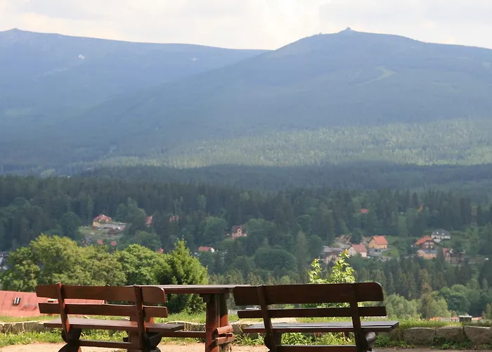 Czajka Bed & Breakfast 2*